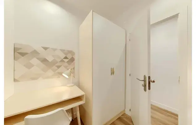 Habitacion 89m2 Barcelona Alquiler Media Temporada