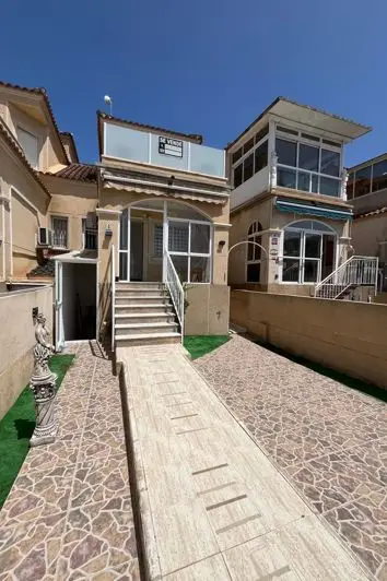 Adosado 2 Dormitorios Orihuela Costa Reformado con Apartamento