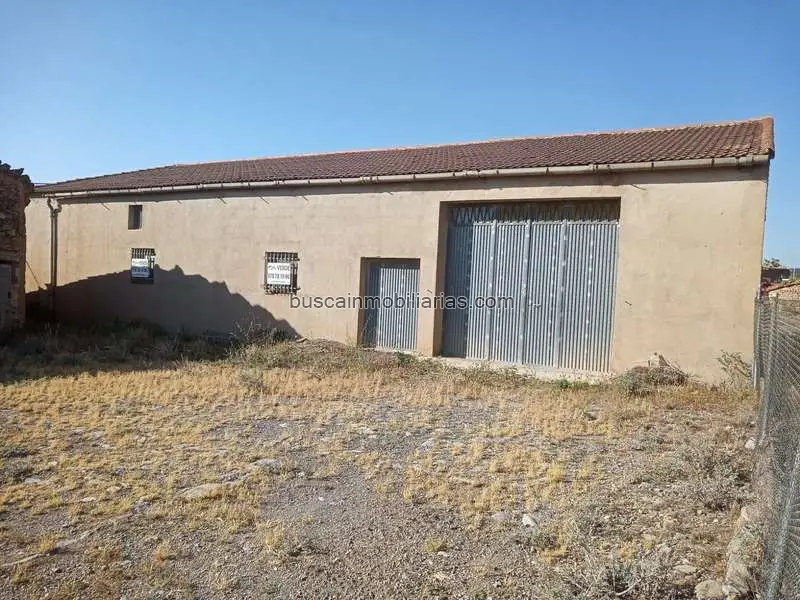 Nave Industrial en Venta Sarrión 247m2