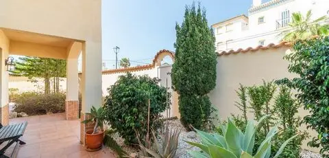 Casa Villa 8 Dormitorios Torrevieja Cerca Playa