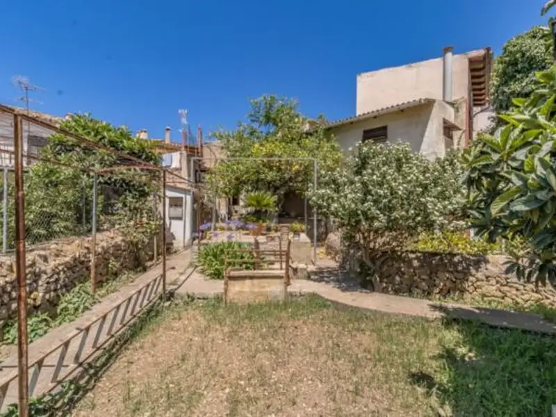 Chalet en Alaro con terraza, jardín y garaje