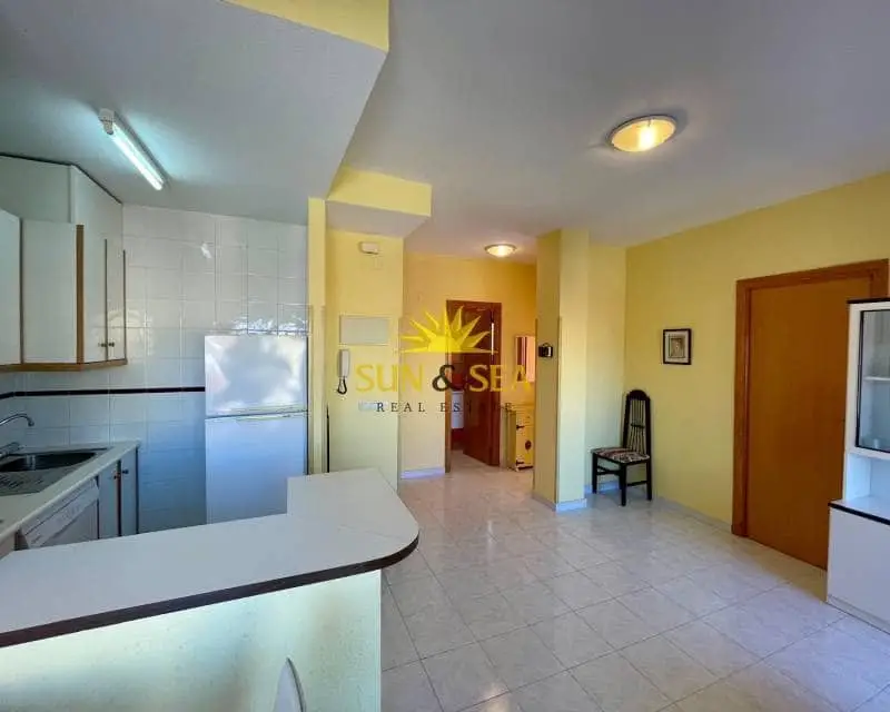 Apartamento en alquiler en Playa de los Náufragos, Torrevieja, Alicante