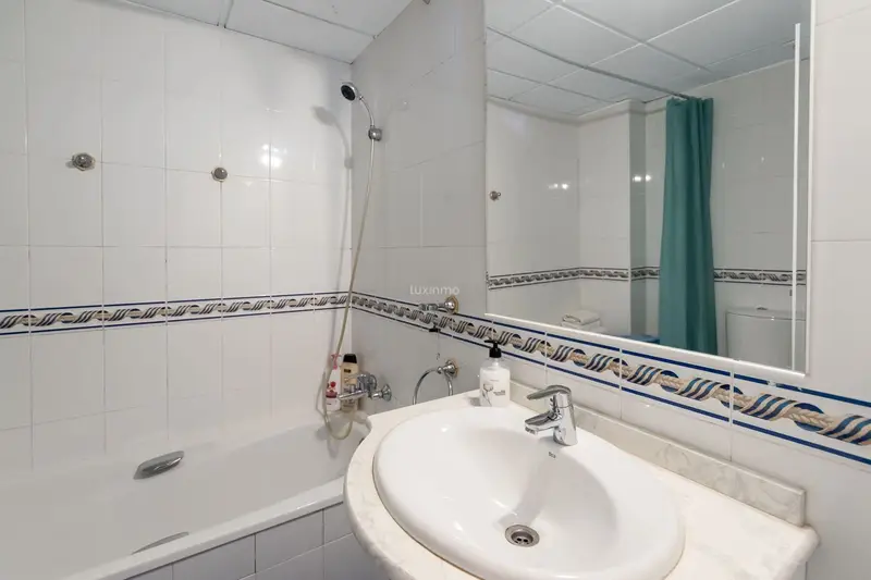 Apartamento en Altea con 3 dormitorios y piscina