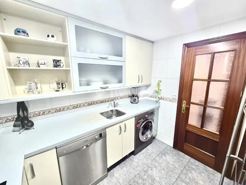 Piso en Venta Sagunto 3 Dormitorios 2 Baños Reformado