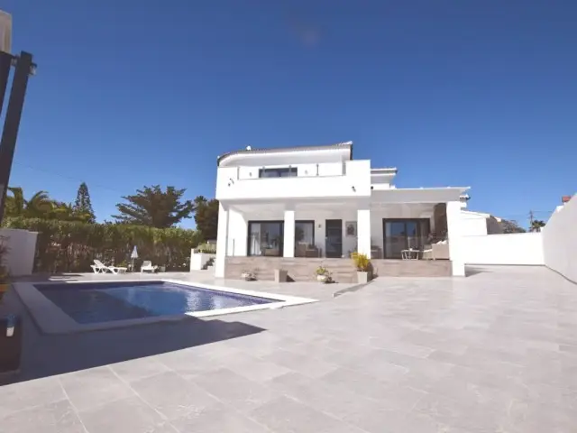 Piso de 3 Dormitorios en venta Rojales, España