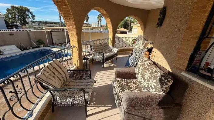 Villa en Venta 3 Dormitorios Piscina Privada Benijofar