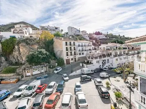 Casa de Pueblo en Competa 4 Dormitorios 130m2