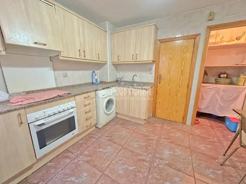 Piso en venta en Sagunto centro: 4 dormitorios y 1 baño