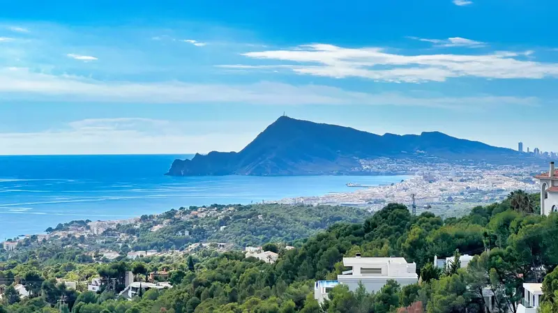 Villa de Lujo en Sierra de Altea con Vistas al Mar