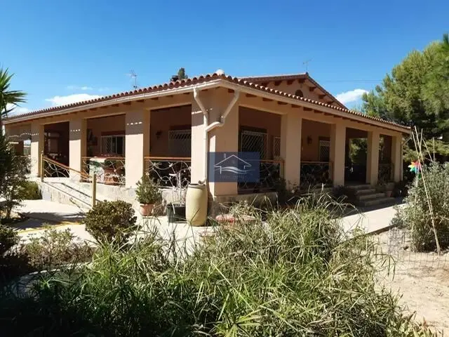 Venta Chalet Villamontes San Vicente Raspeig 4 habitaciones Jardin Barbacoa