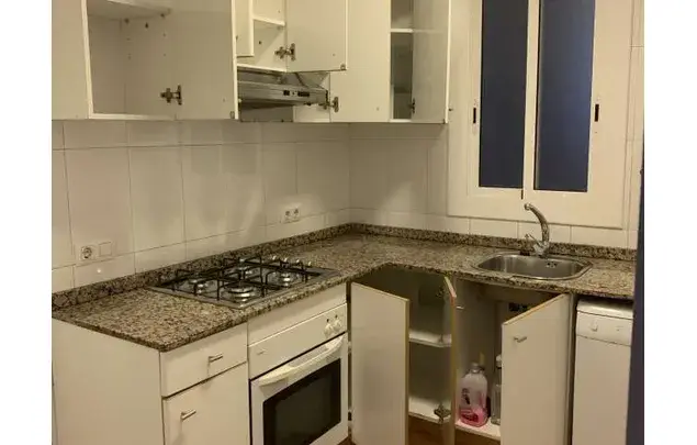 Habitacion Sagrada Familia Barcelona para Mujeres Estudiantes Profesionales