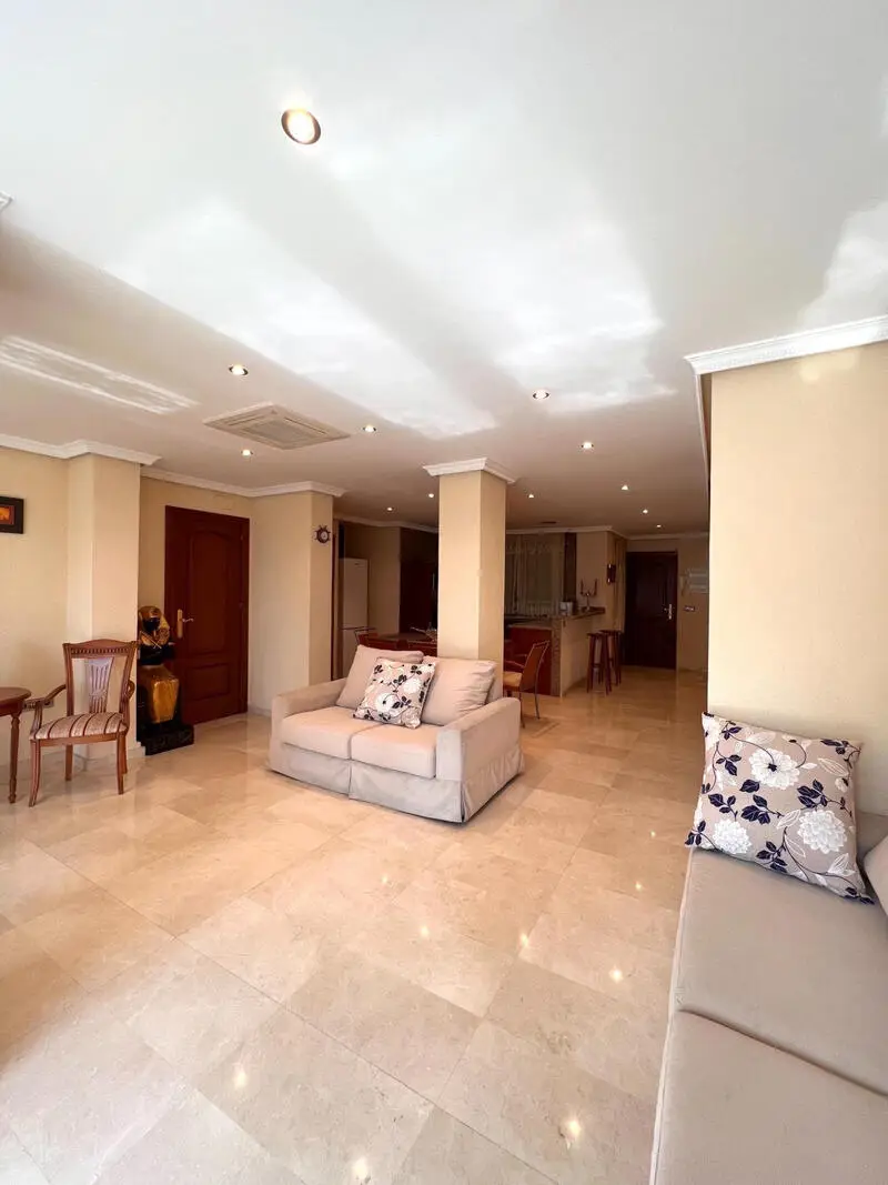 Dúplex de Lujo en Torrevieja con Vistas al Mar