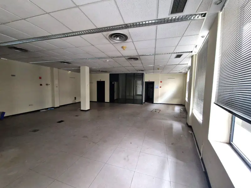 Venta Local Comercial Lujoso Plasencia 354m2
