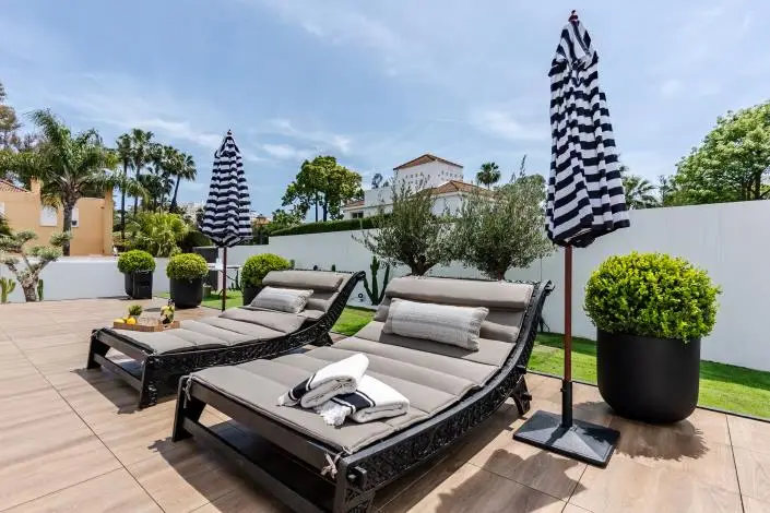 Villa de Lujo 4 Dormitorios en Nueva Andalucia