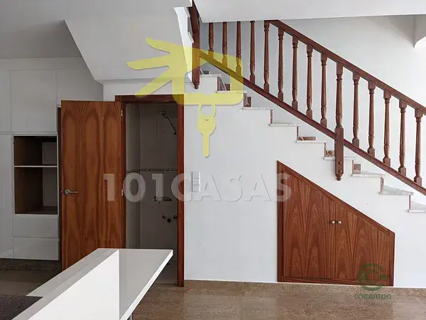 Adosado Reformado en Valencia 157m2 3 Habitaciones Garaje Doble