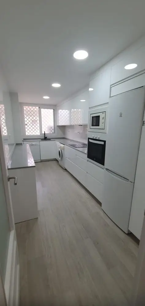 Apartamento en Malagueta 160m2 4 dormitorios 2 baños
