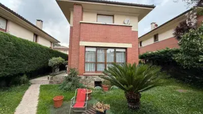 Chalet en Venta Otañes 3 Dormitorios Garaje Txoko