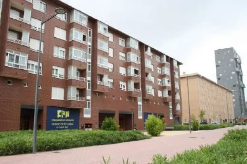 Venta Local Comercial Salburua Vitoriano 56m2