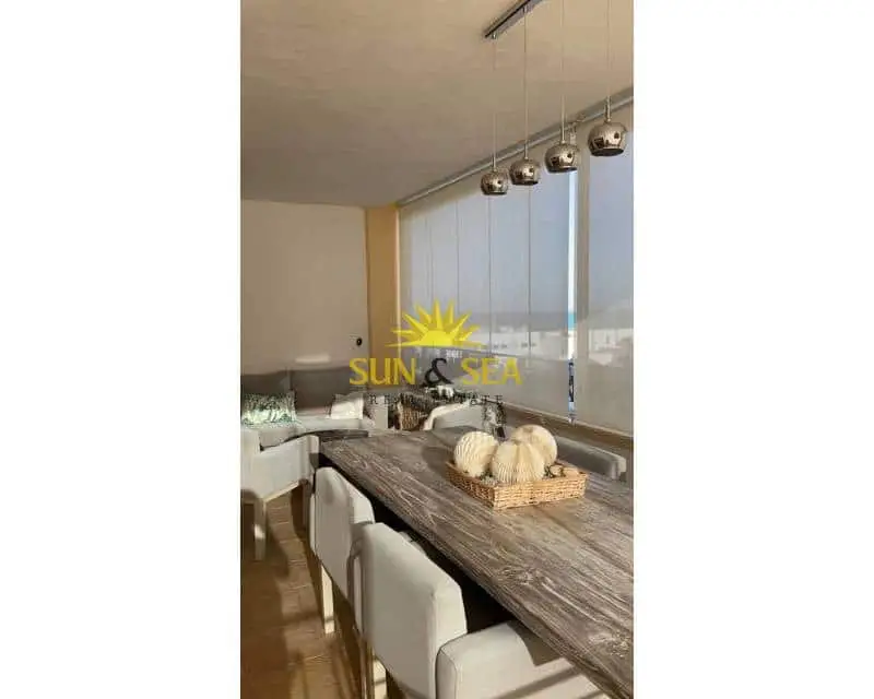 Apartamento en Los Secanos con Vistas al Mar