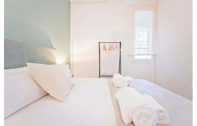 Apartamento 8 Dormitorios 90m2 Barcelona