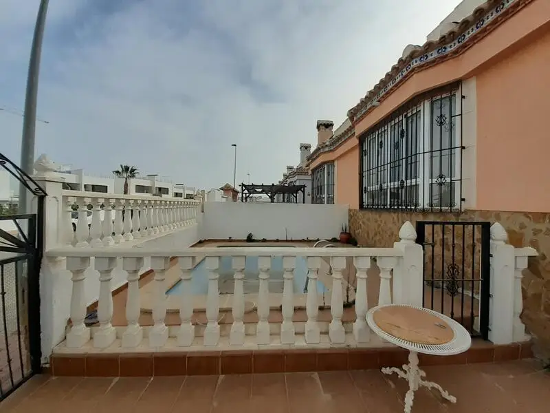 Villa 3 Dormitorios Piscina Privada Orihuela Costa