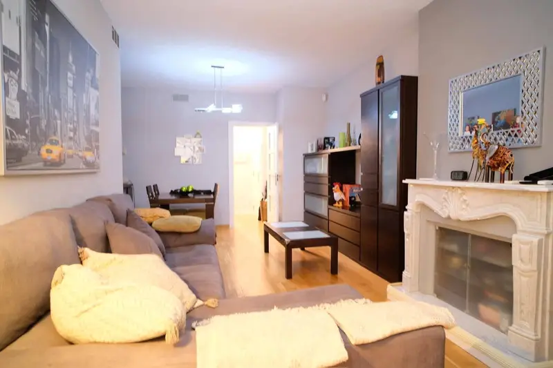 Piso en venta Vila de Gracia Barcelona 3 habitaciones 2 baños parking