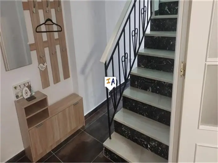 Casa Adosada en Alcalá la Real 4 Dormitorios 2 Baños