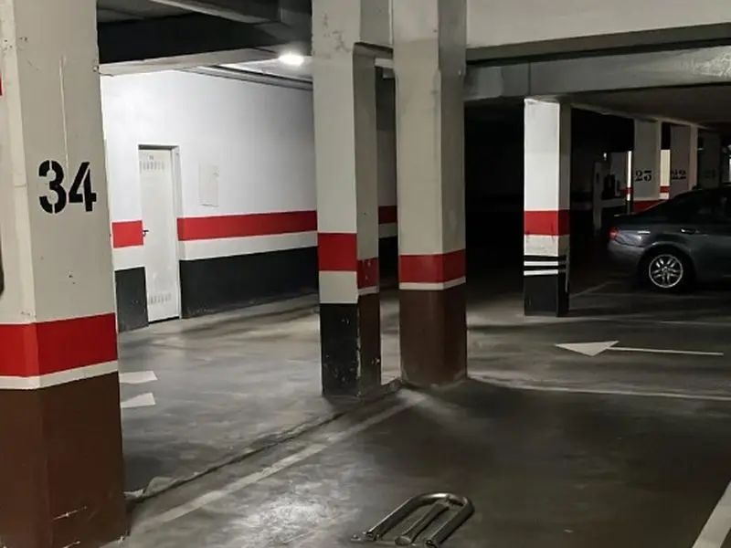 Garaje en Venta en Burgos Calle Coimbra