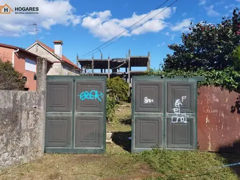 Terreno con Estructura y Proyecto en Camposancos Vigo