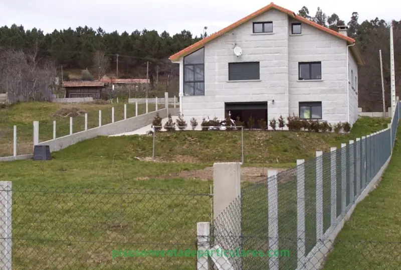 Casa Unifamiliar 3 Dormitorios Garaje 70m2