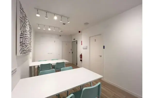 Habitaciones Amuebladas en Residencia de Estudiantes Barcelona 588m2