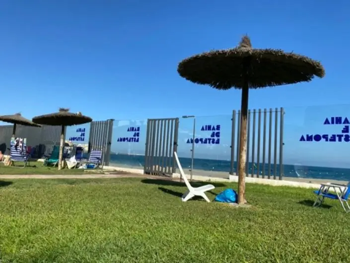 Apartamento 2 Dormitorios en Primera Linea de Playa Estepona