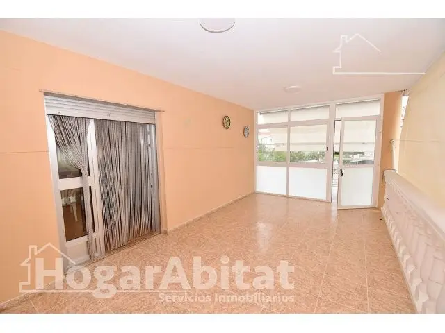 Chalet Seminuevo con Piscina Terraza y Garaje en Almazora