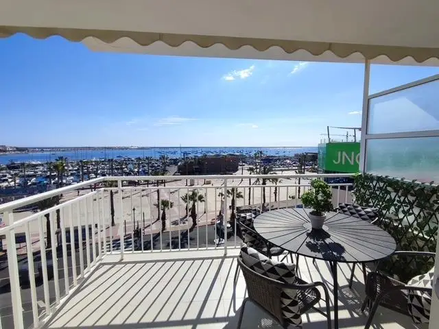 Apartamento 3 Dormitorios Lujo Lo Pagan