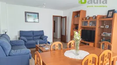 Piso en venta en Alcarràs 4 habitaciones muy luminoso