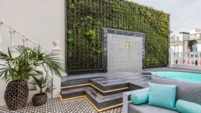 Chalet de Lujo en Venta Barcelona 4 Dormitorios Piscina