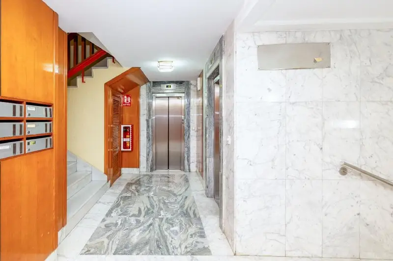 Venta Piso Soleado Centro Granada San Anton
