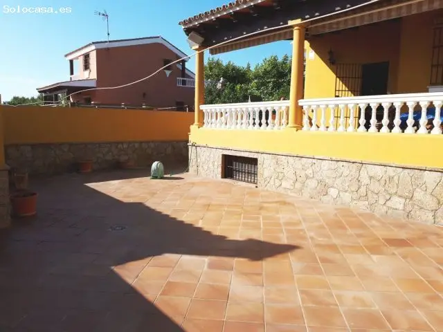 Chalet en Chipiona con Vistas al Mar y Garaje