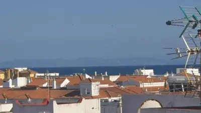 Ático en venta en Barbate: 3 dormitorios, 2 baños, terraza