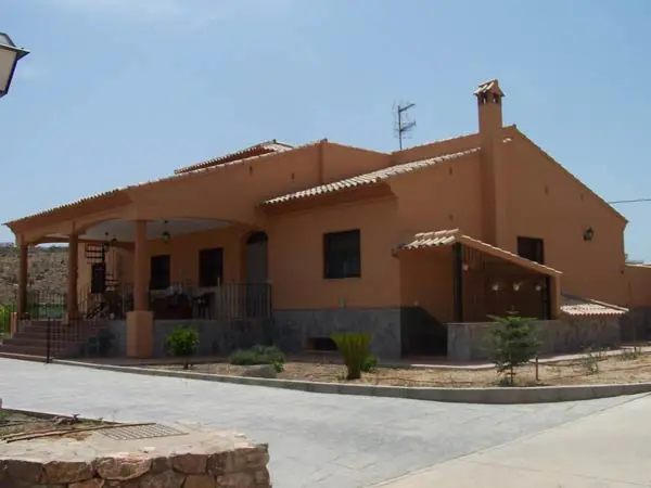 Granja con Casa de 340m2 en Antas 8000m2