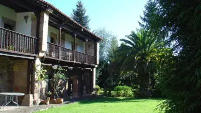 Casa Palacio y Apartamentos Turísticos en Santibáñez