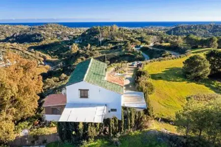 Casa de campo-Masía en Venta en Estepona Málaga