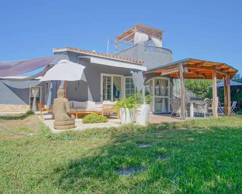 Villa en Els Poblets con Piscina y Vistas al Mar