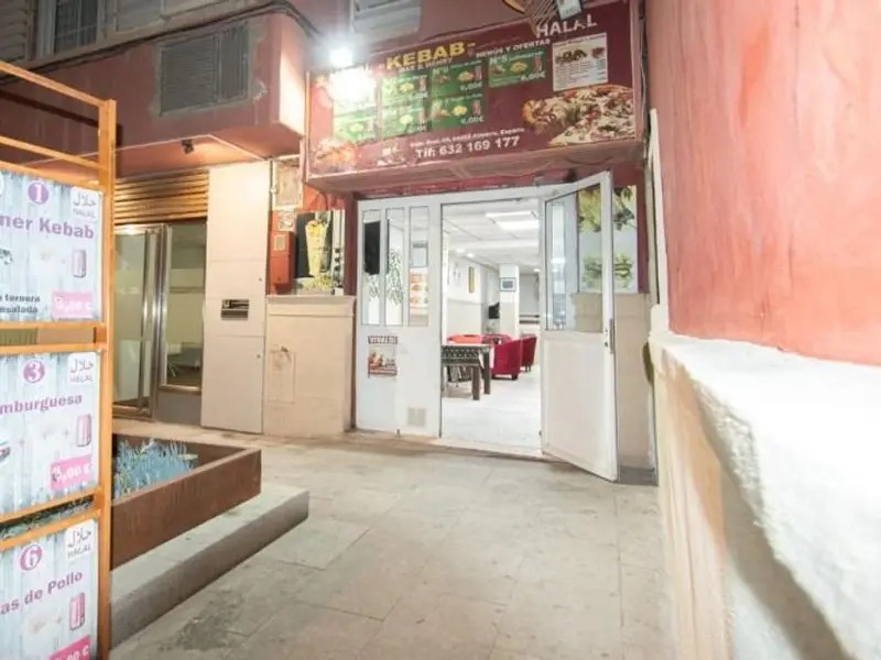 Local Comercial en Calle Real Almer								ía
