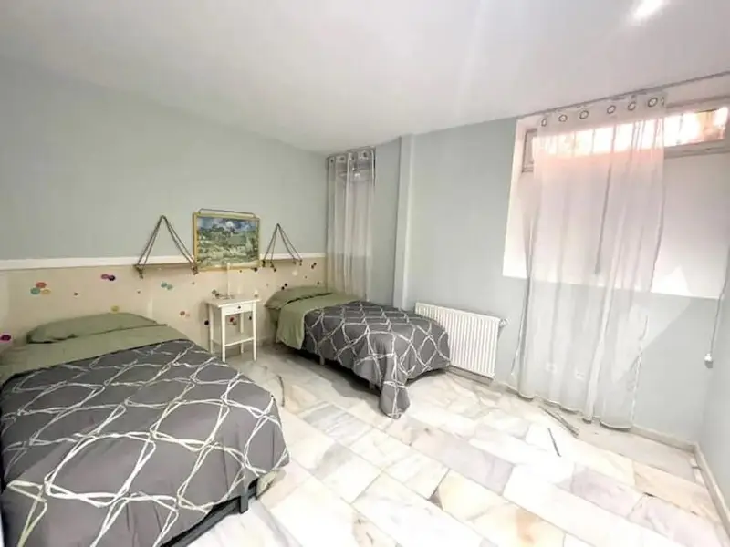Apartamento en Ronda de Atocha Madrid 2 dormitorios 1 ba

