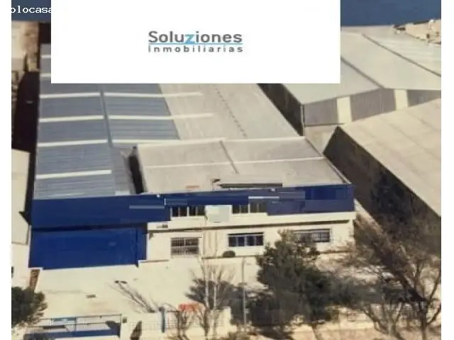 Nave Industrial en Venta en Poligono Campollano Albacete