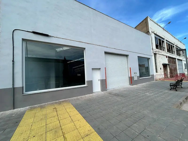 Local Comercial en alquiler en Vila-real, Castellón