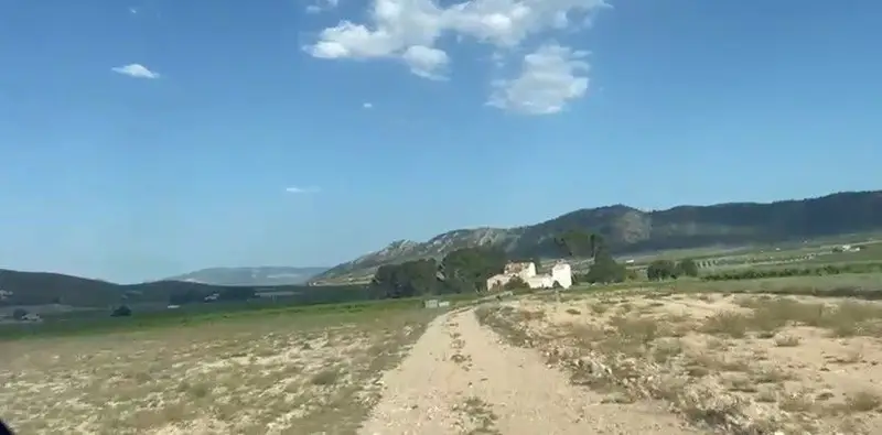 Venta Finca con Vistas Villena 5 Dormitorios