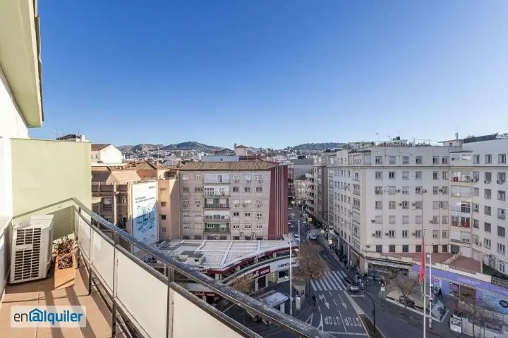 Ático Premium en Granada con Terraza de 40m2