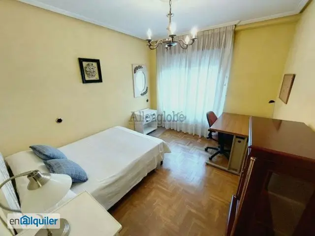 Alquiler Piso 4 Dormitorios 2 Baños Centro Oviedo Estudiantes